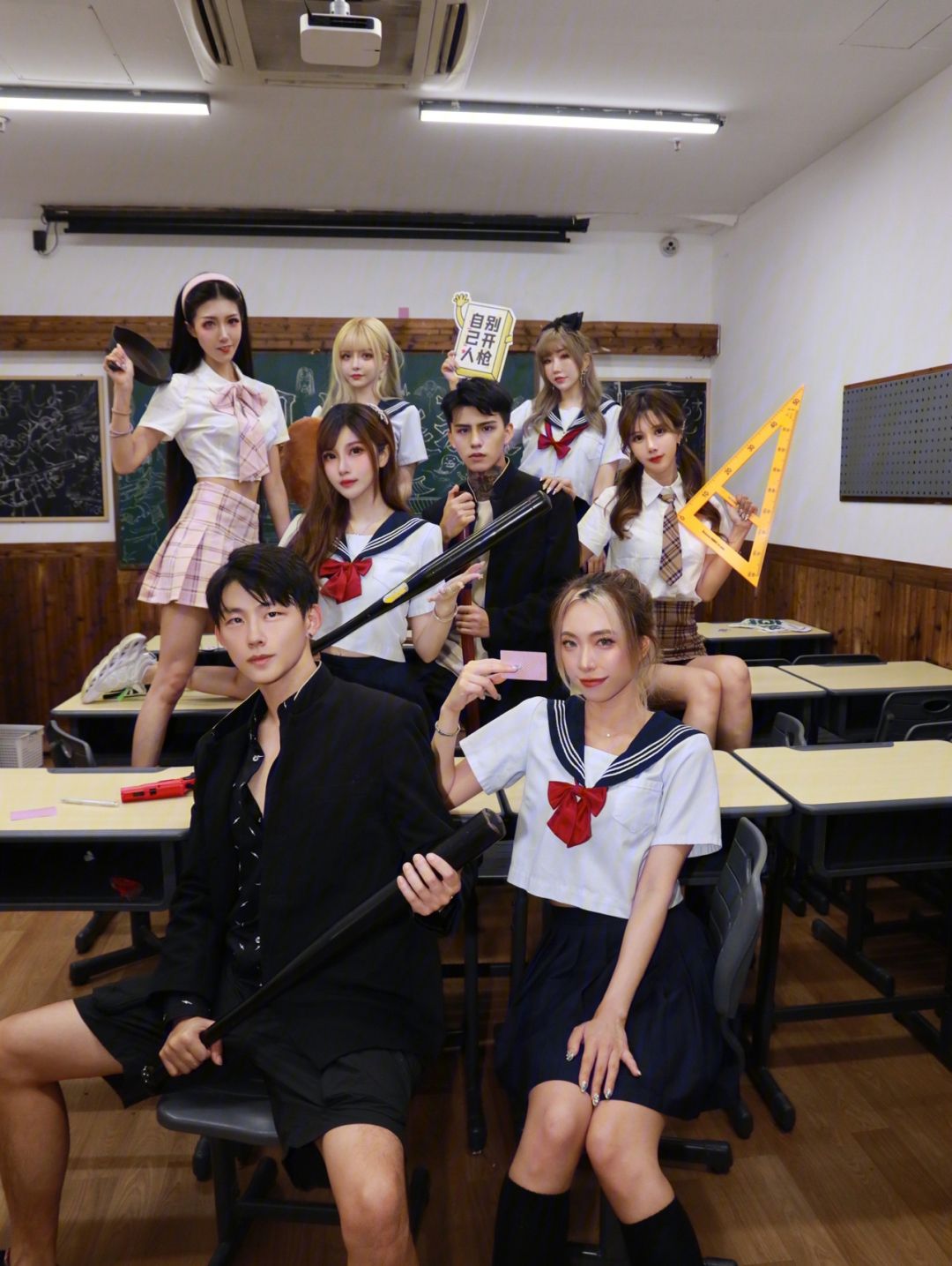捍卫学校安卓版学校战斗4399小游戏-第1张图片-太平洋在线下载